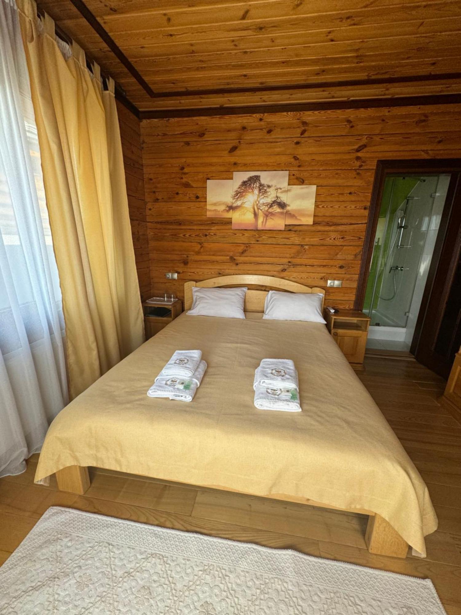 Appartamento Golden Nest Yablunytsya Esterno foto