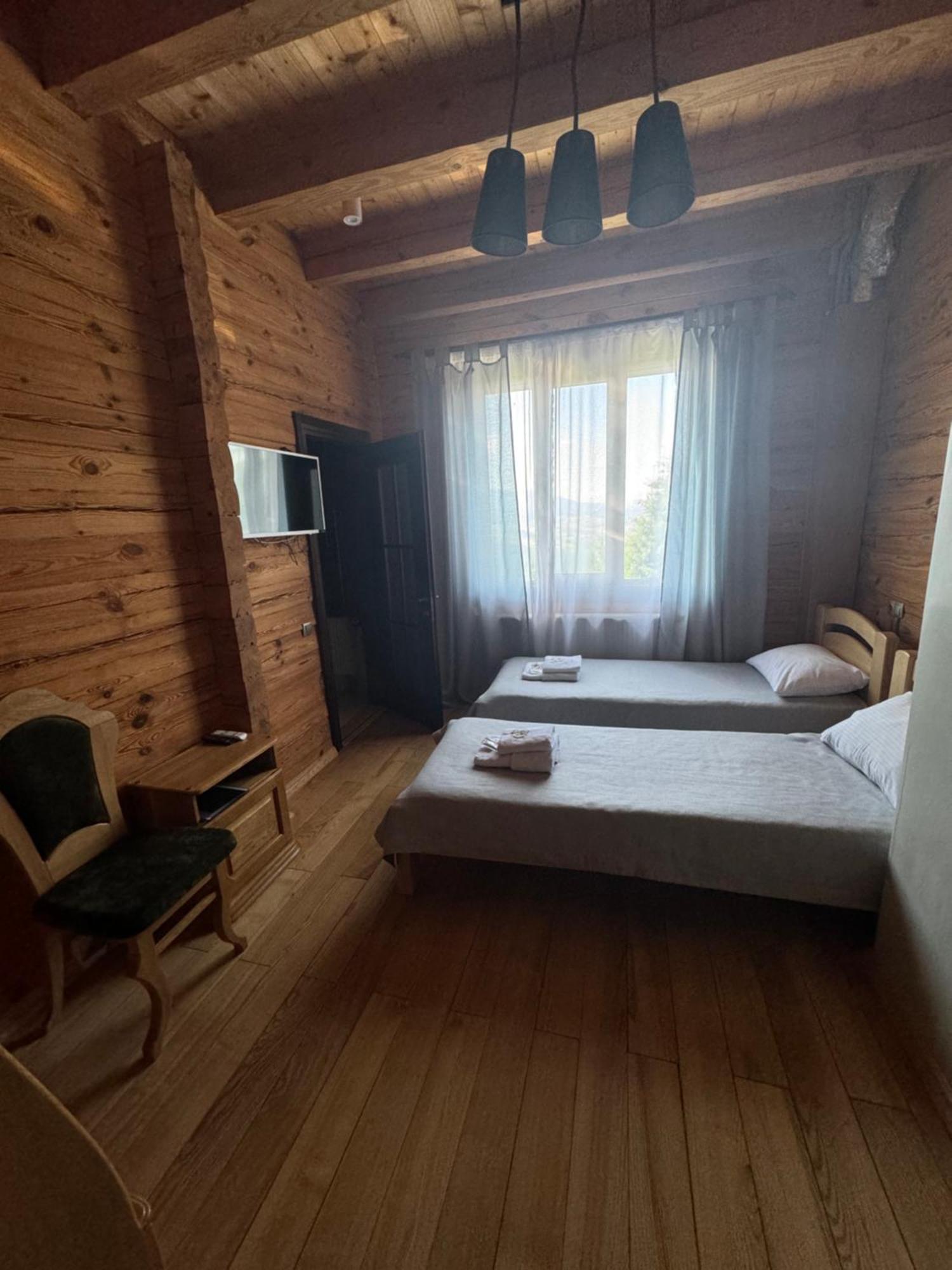 Appartamento Golden Nest Yablunytsya Esterno foto