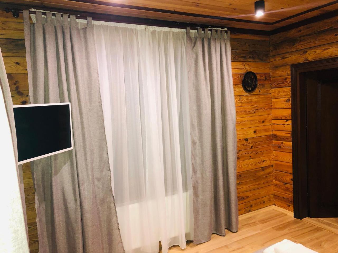 Appartamento Golden Nest Yablunytsya Esterno foto