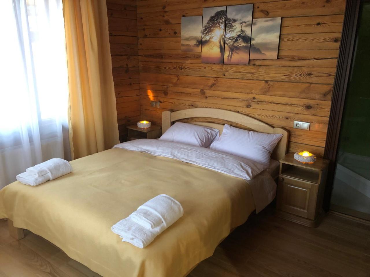 Appartamento Golden Nest Yablunytsya Esterno foto