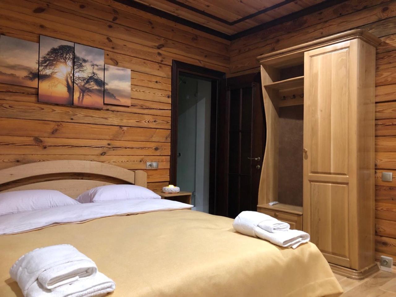Appartamento Golden Nest Yablunytsya Esterno foto