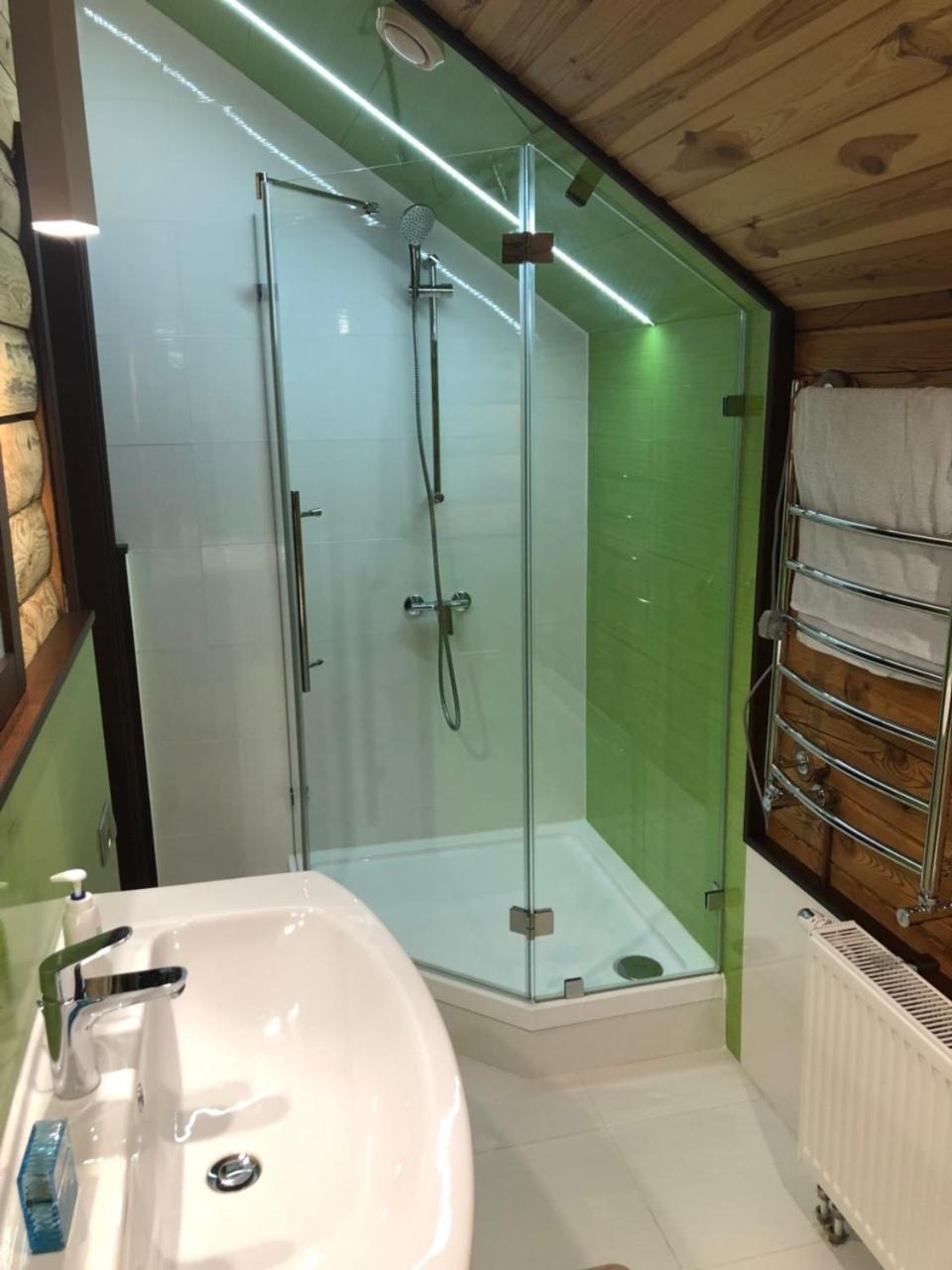 Appartamento Golden Nest Yablunytsya Esterno foto