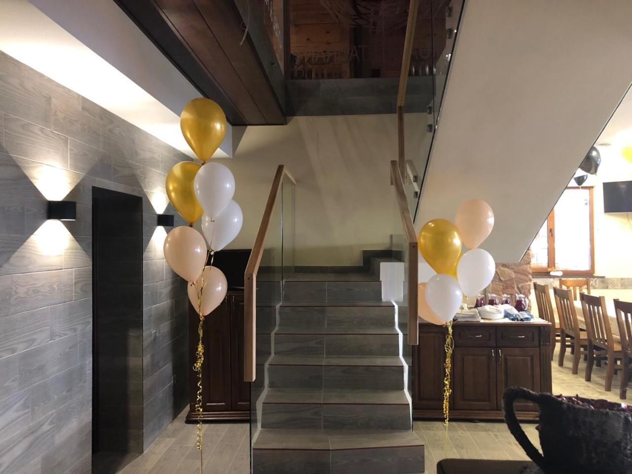 Appartamento Golden Nest Yablunytsya Esterno foto