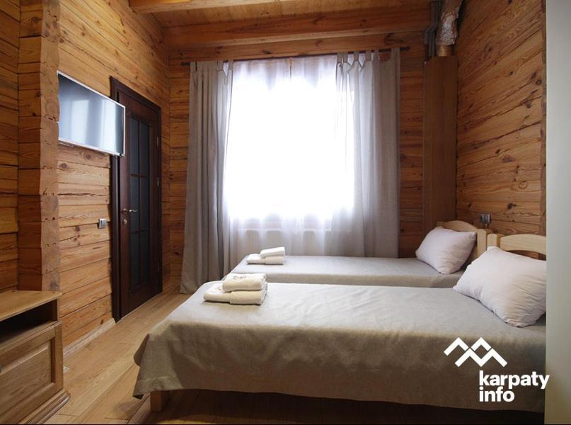 Appartamento Golden Nest Yablunytsya Esterno foto